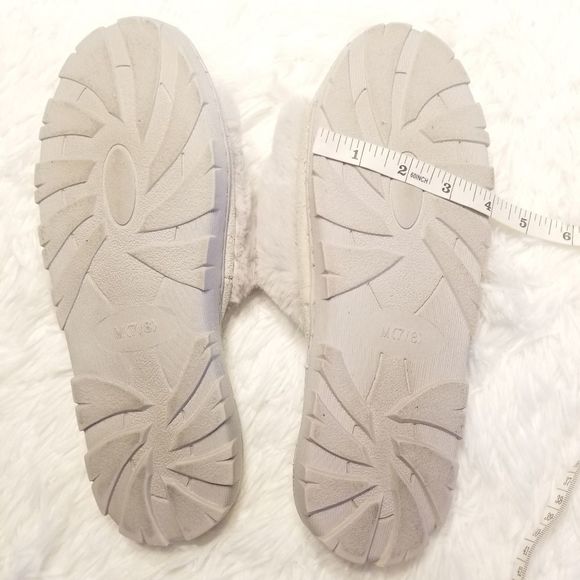 FRENCH CONNECTION fuzzy slides size M 7/8 - Picture 6 of 8